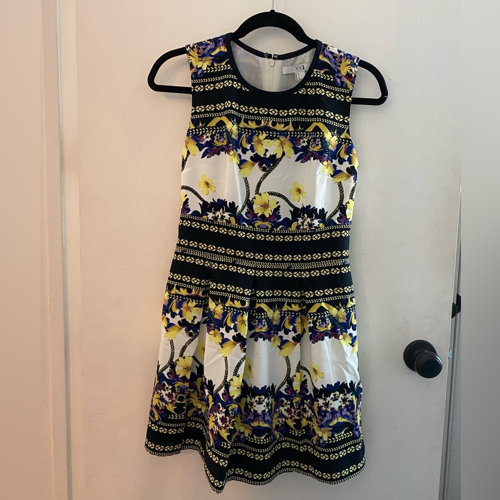 Forever 21 occasion dress. Size Small (approximately size 4).